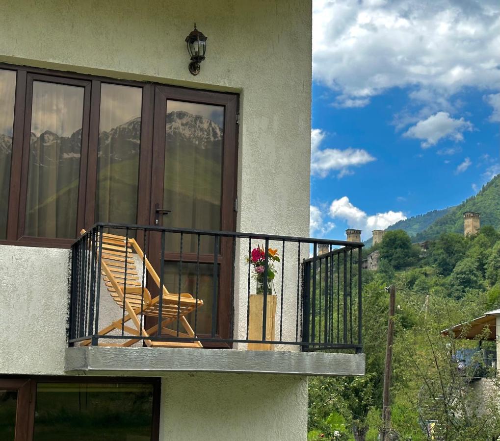 Bala'S House Hotel Mestia Exterior photo